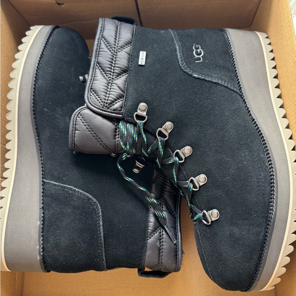 NEW UGG Birch Waterproof Black Suede Wool lined Wedge boots with box Sz.38/8 - Picture 10 of 11